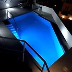 Modern + Infinity Pool. Views In Nerja! Villa Nerja
