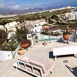 Modern + Infinity Pool. Views In Nerja! Nerja