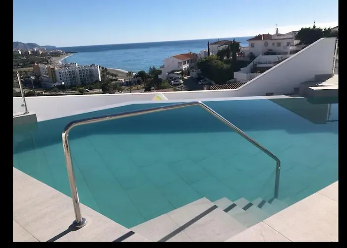 ヴィラ Modern + Infinity Pool. Views In Nerja!