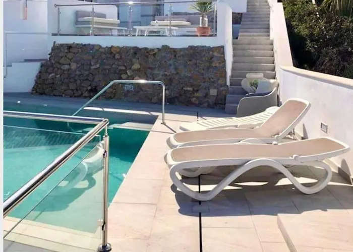 ヴィラ Modern + Infinity Pool. Views In Nerja! *