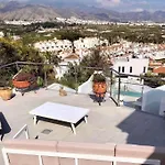 Modern + Infinity Pool. Views In Nerja! 别墅