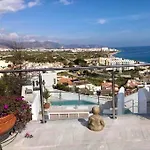 别墅 Modern + Infinity Pool. Views In Nerja! 内尔哈