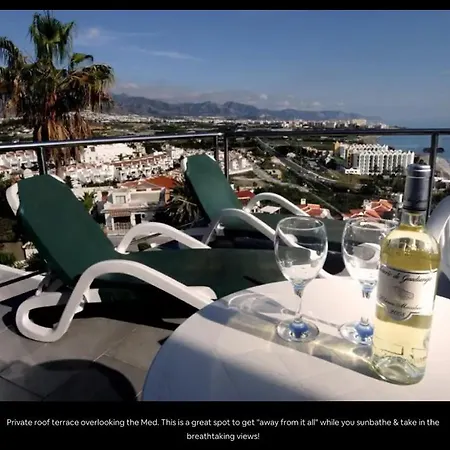 فيلة Modern + Infinity Pool. Views In Nerja! نيرخا