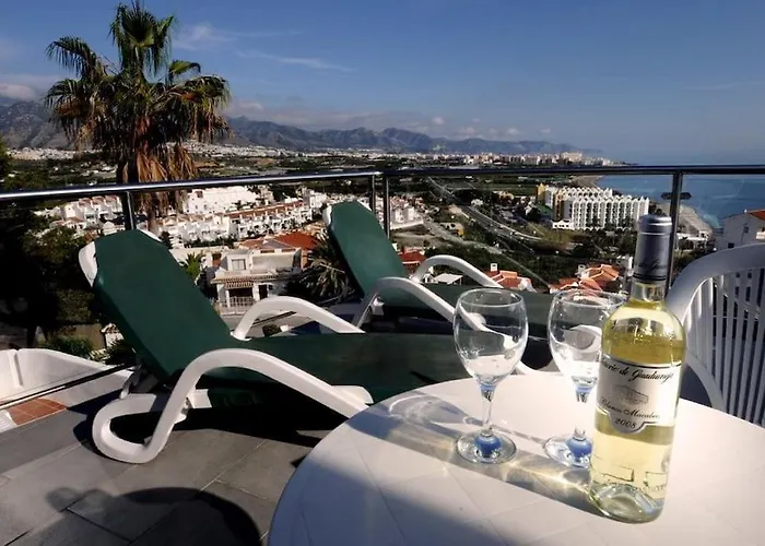 Modern + Infinity Pool. Views In Nerja! Villa *