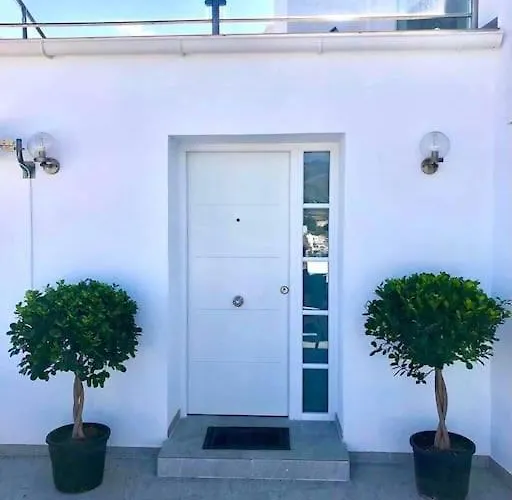 Modern + Infinity Pool. Views In Nerja! Nerja